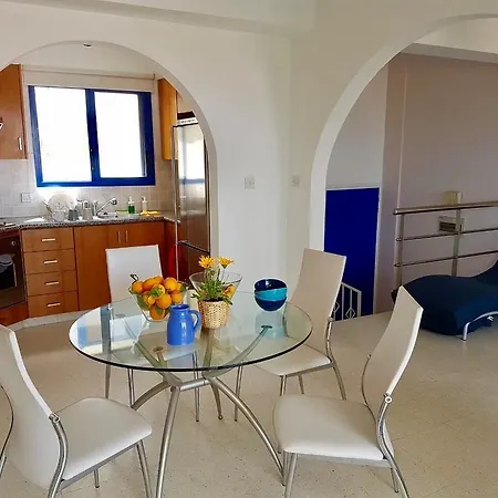 Nerina Townhouse בית נופש *
